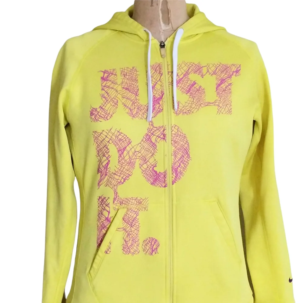 Nike Therma Fit Hoodie Size Medium